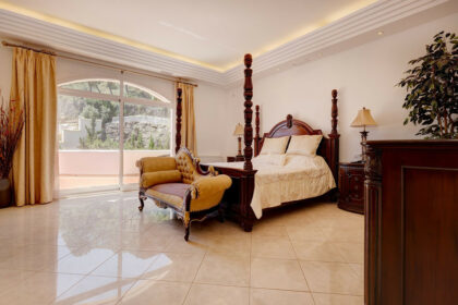 7aadaa002f1865cb8011786decb63dd4 - 50