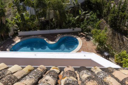 7aadaa002f1865cb8011786decb63dd4 - 57