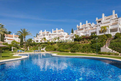 7b260bc26e243f5c0758ab3eff1feafc - 19