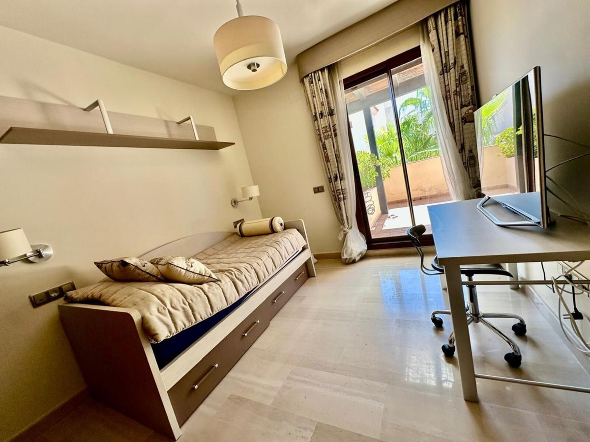 821473711be42a4700d899fd3d2a94b5 - 15