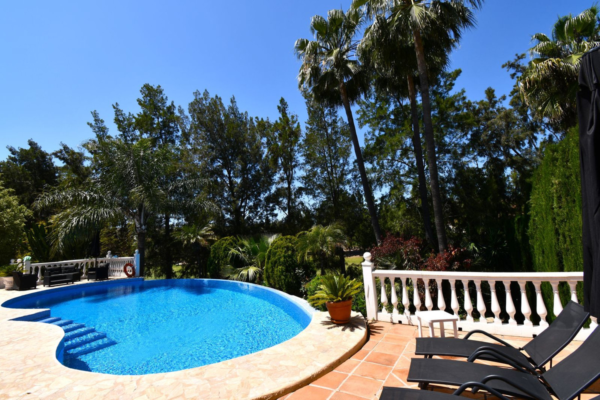 8291400f56e3ba5e5df2fb786607e4fd - 26