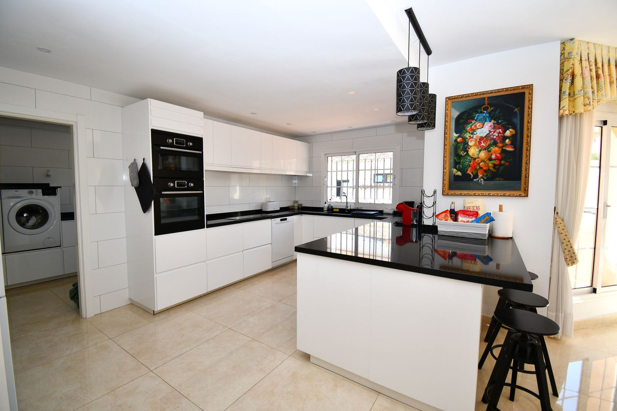 8291400f56e3ba5e5df2fb786607e4fd - 3