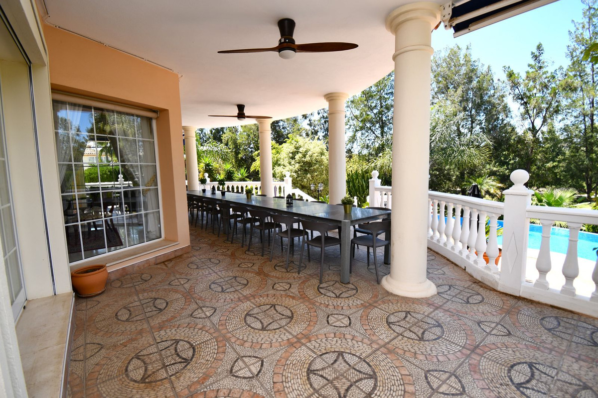 8291400f56e3ba5e5df2fb786607e4fd - 30