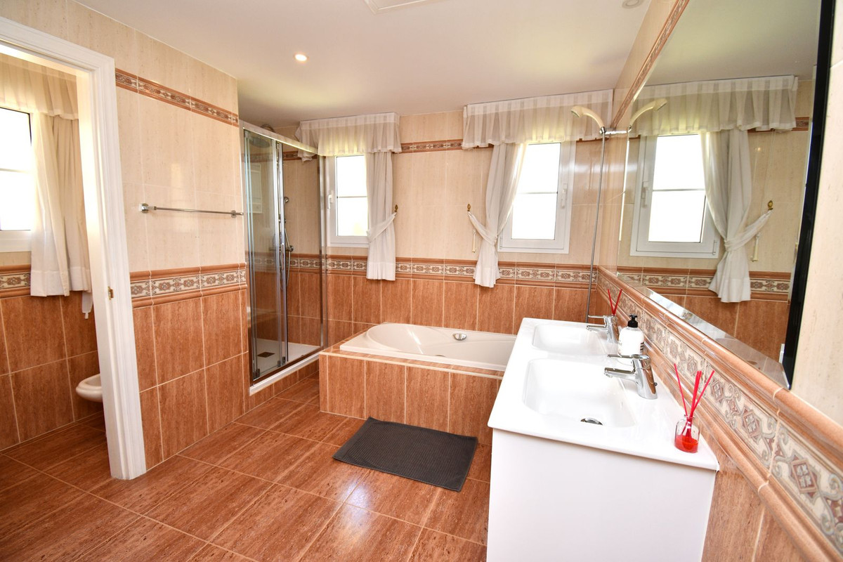 8291400f56e3ba5e5df2fb786607e4fd - 34