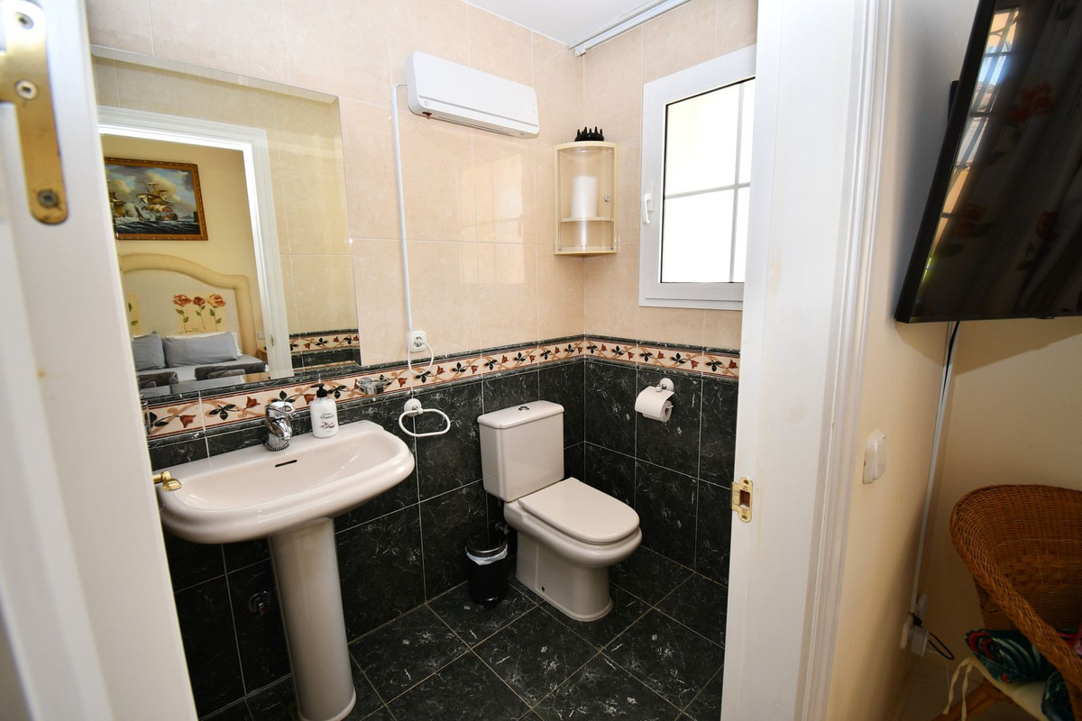 8291400f56e3ba5e5df2fb786607e4fd - 38