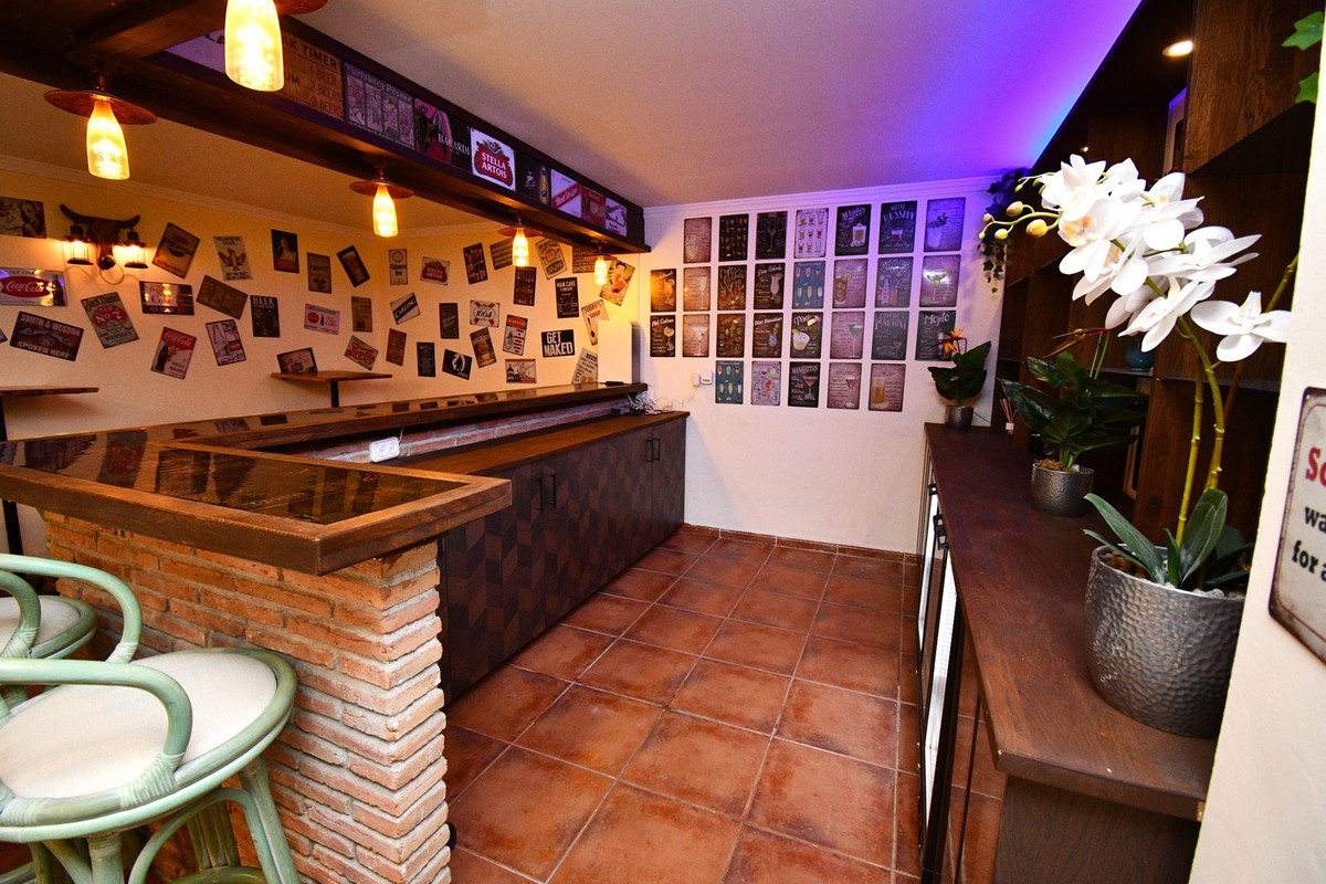 8291400f56e3ba5e5df2fb786607e4fd - 44