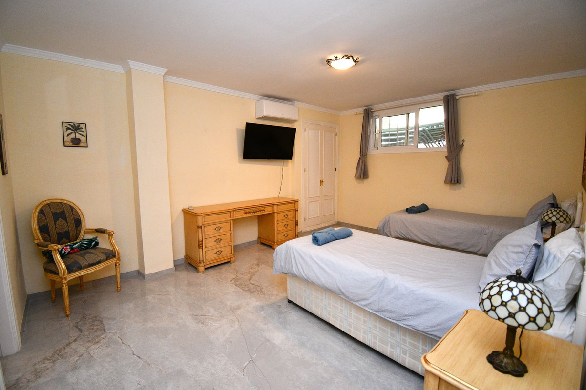 8291400f56e3ba5e5df2fb786607e4fd - 49