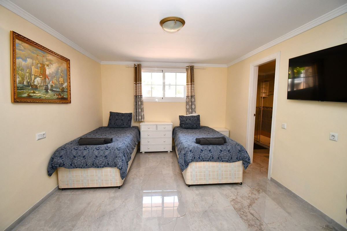 8291400f56e3ba5e5df2fb786607e4fd - 66