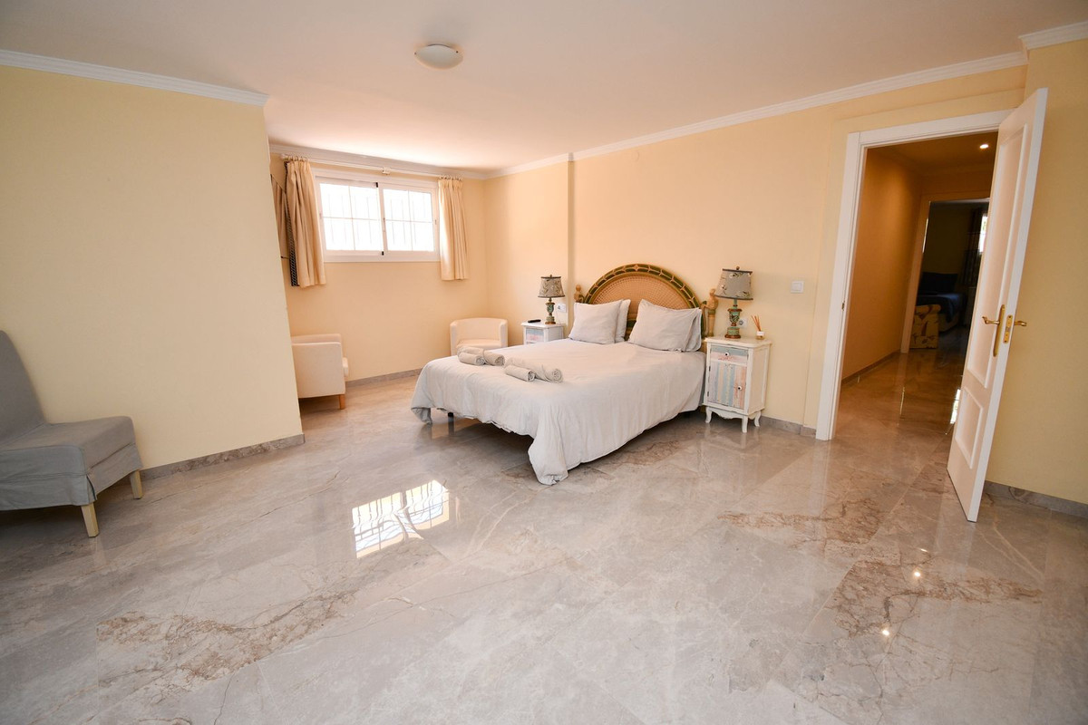 8291400f56e3ba5e5df2fb786607e4fd - 71