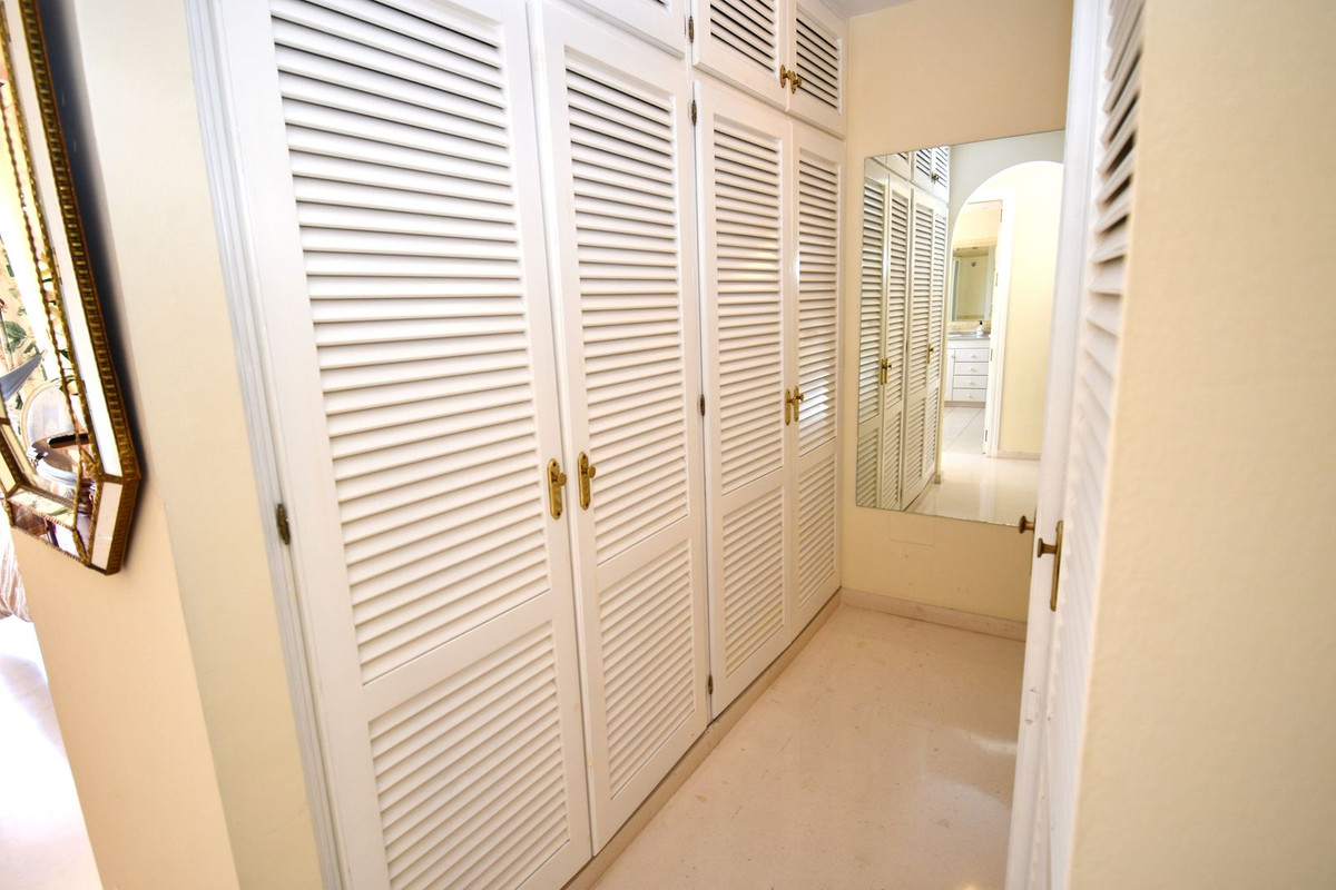 8291400f56e3ba5e5df2fb786607e4fd - 83