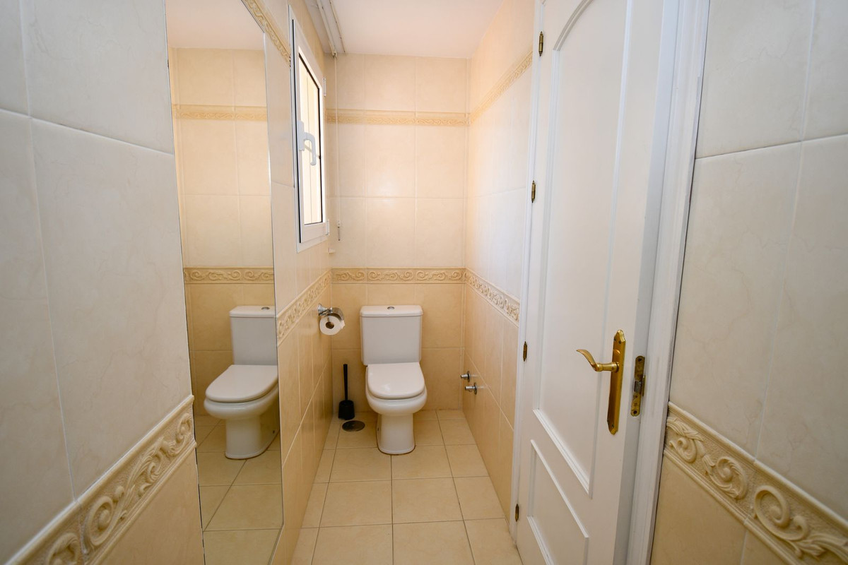 8291400f56e3ba5e5df2fb786607e4fd - 85