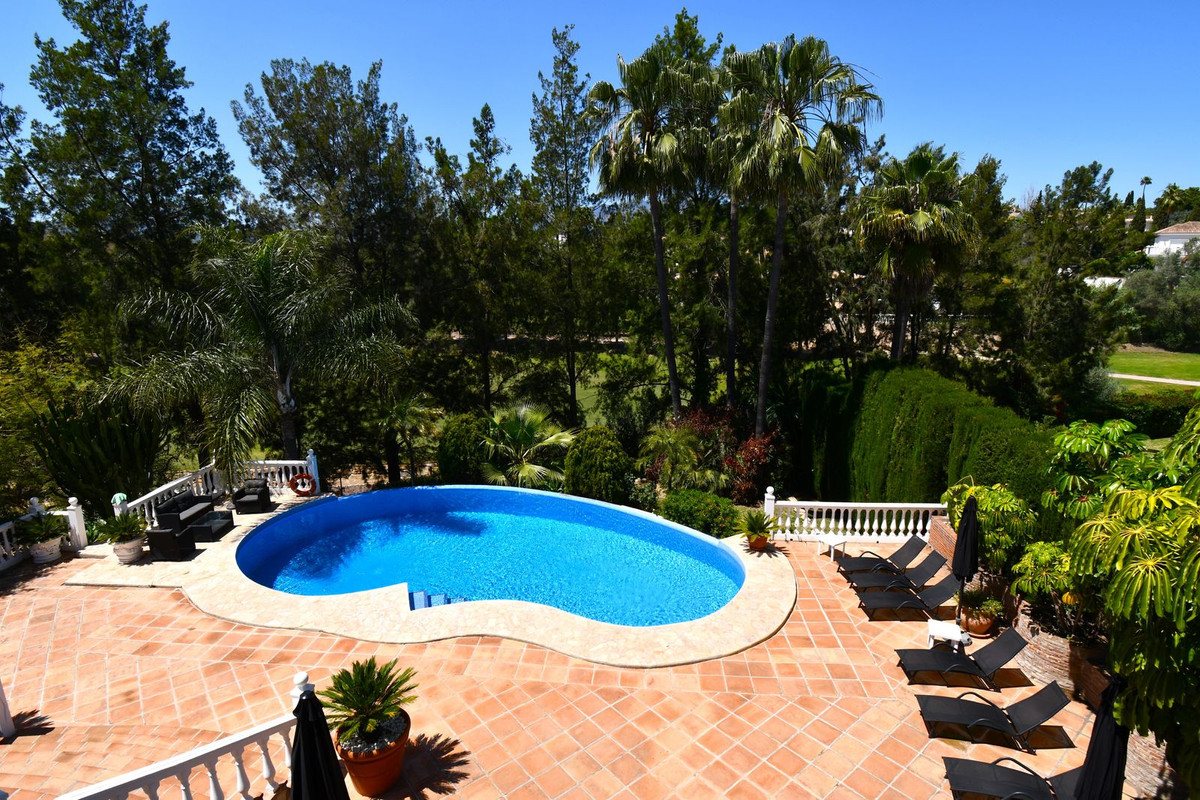 8291400f56e3ba5e5df2fb786607e4fd - 90