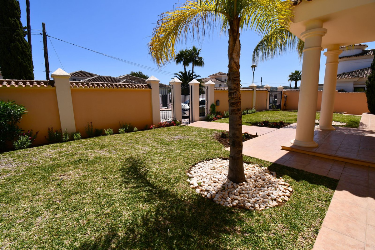 8291400f56e3ba5e5df2fb786607e4fd - 96