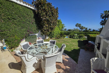 830919d5b6472e991a4250eda9c9c184 - 12