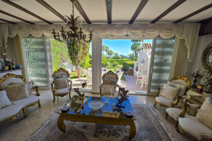 830919d5b6472e991a4250eda9c9c184 - 18