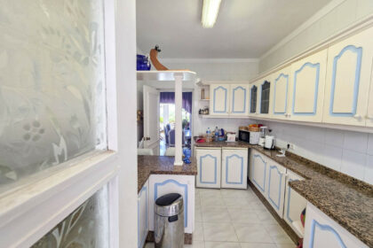 830919d5b6472e991a4250eda9c9c184 - 24