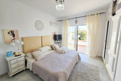 830919d5b6472e991a4250eda9c9c184 - 44