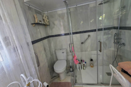 830919d5b6472e991a4250eda9c9c184 - 47