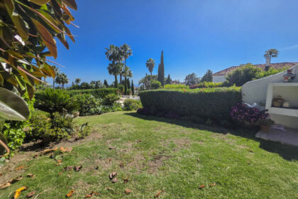 830919d5b6472e991a4250eda9c9c184 - 50