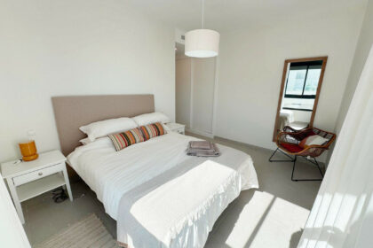 8d9ae2599c2c2454bac7c5b25bedbf90 - 14