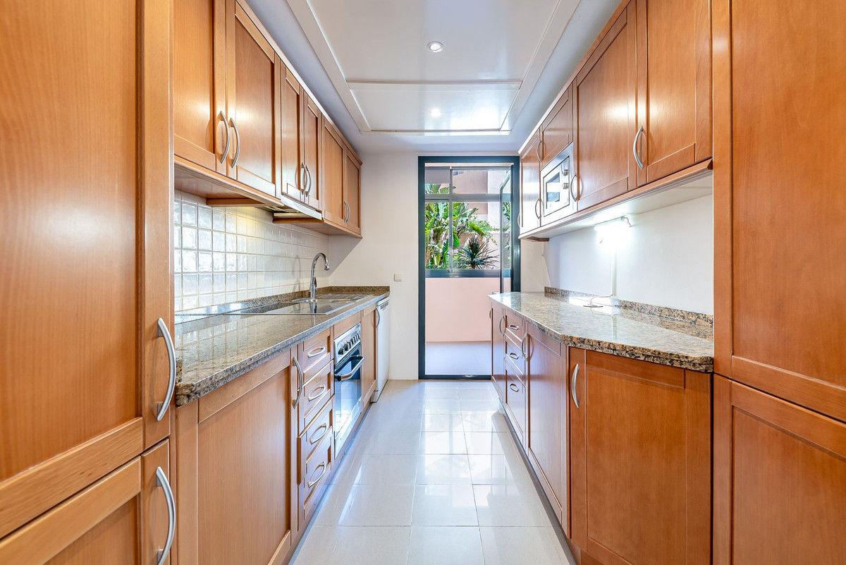 904d7e0c43ea28d04222835580e5d7b8 - 8