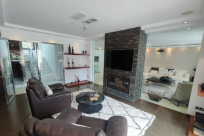 91826b730c0135cbb9bb47acbe7f96f7 - 8