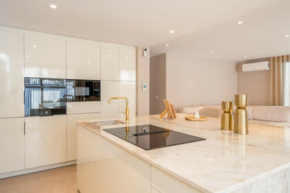 924d7f0dd1e101974432075637f25e84 - 11