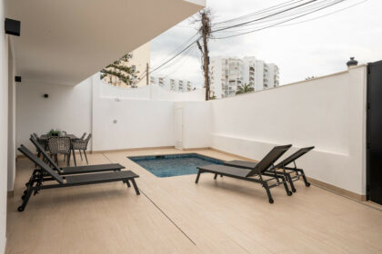 924d7f0dd1e101974432075637f25e84 - 49