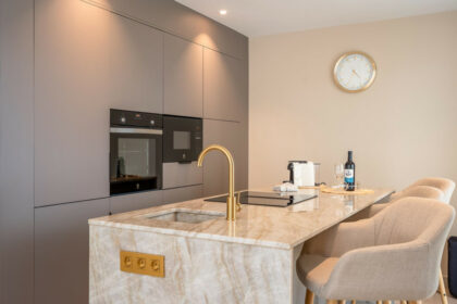 924d7f0dd1e101974432075637f25e84 - 50