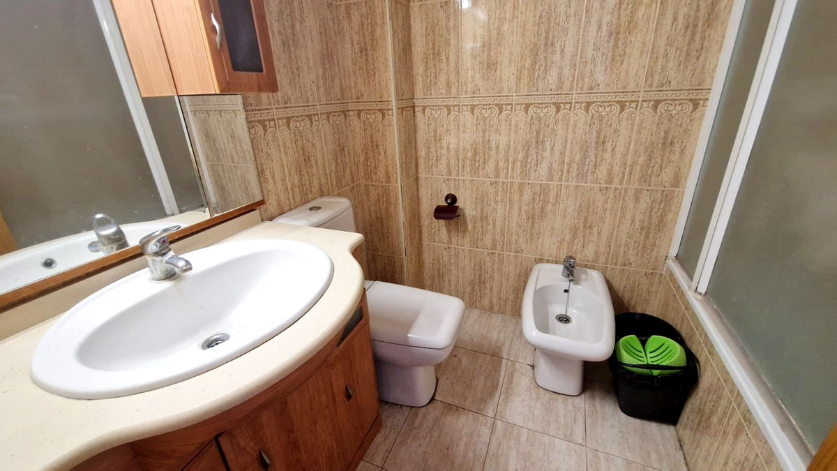 9b0481fdcf4aa149dd9518f9ce22dab7 - 12