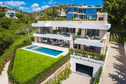 a0677062b8da25ac6f6f290fff53a678 - 1