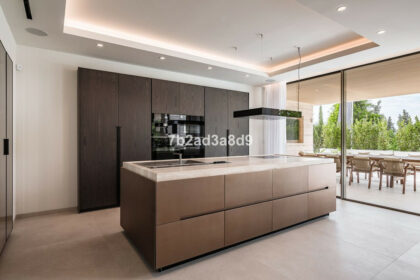 a0677062b8da25ac6f6f290fff53a678 - 11