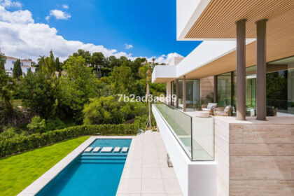 a0677062b8da25ac6f6f290fff53a678 - 30