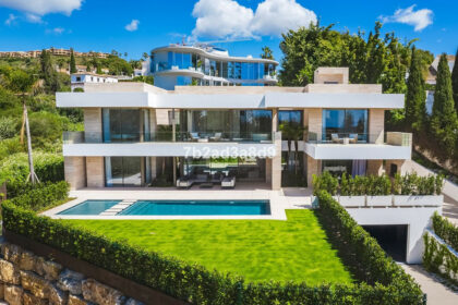 a0677062b8da25ac6f6f290fff53a678 - 55