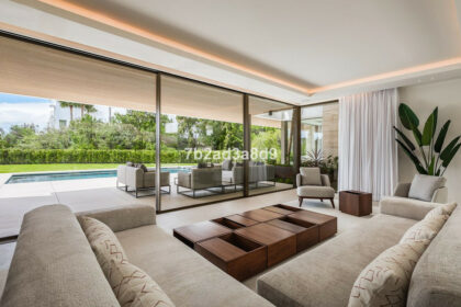 a0677062b8da25ac6f6f290fff53a678 - 8