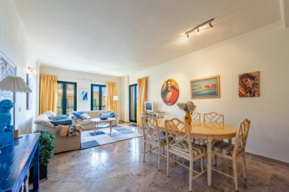 acc946f97116f28bfd577b04e288842f - 4