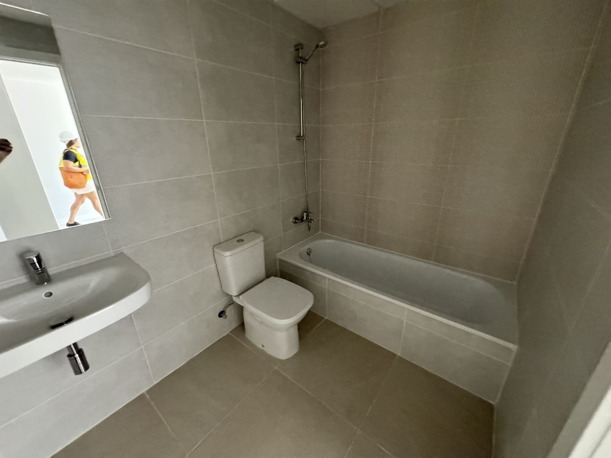 ae16e4fc902836b4765044fb79193b96 - 13