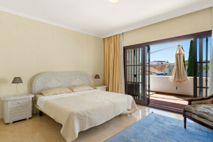 ae2245c6aaa778038d8a5a8bba6b36d1 - 10