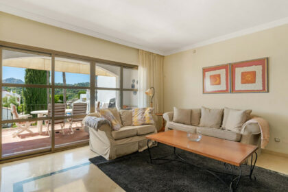 ae2245c6aaa778038d8a5a8bba6b36d1 - 4