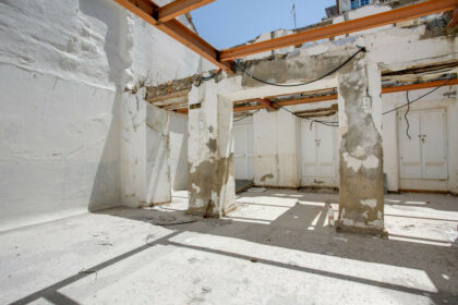 af905e0d5a8a358e3b87a3d4e0c6781e - 5