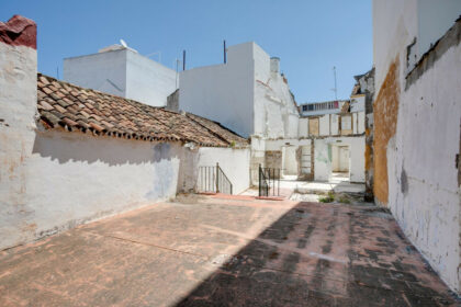 af905e0d5a8a358e3b87a3d4e0c6781e - 6