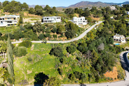 b40d990d6c1f2f094c6c5f76619a28f4 - 3