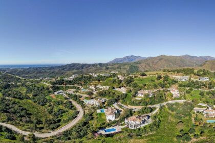 b40d990d6c1f2f094c6c5f76619a28f4 - 4