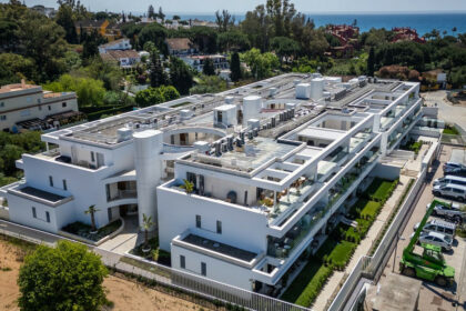 b6e2402a86284573b062c7d5fba1a6e8 - 26