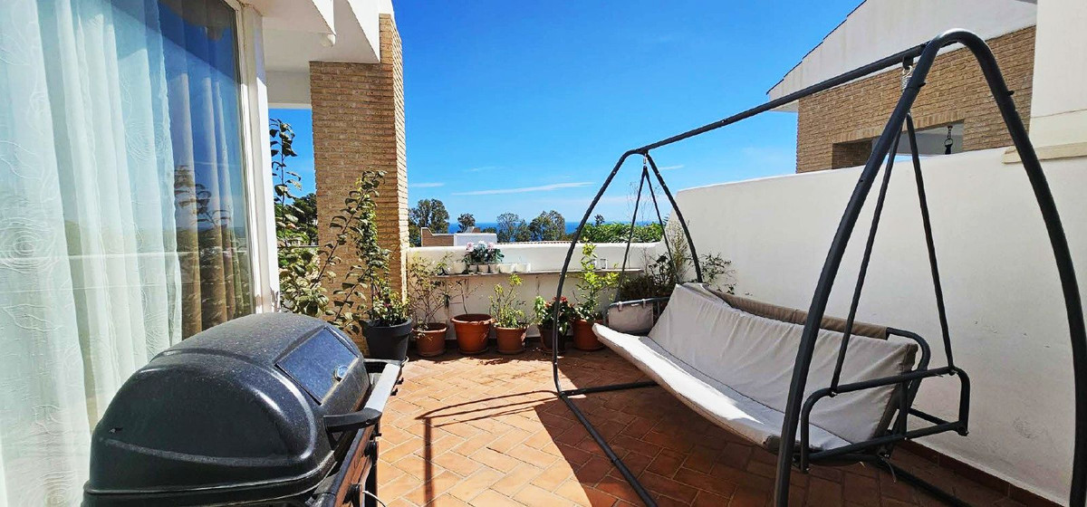 b994c0f5d157692ac5ea79729ca136bc - 11