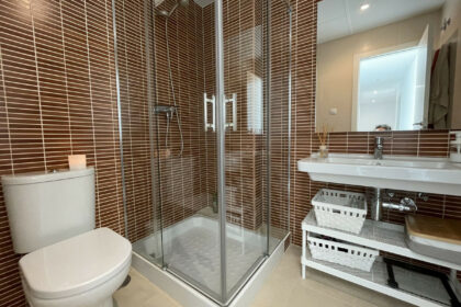 b994c0f5d157692ac5ea79729ca136bc - 20