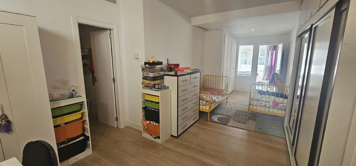 b994c0f5d157692ac5ea79729ca136bc - 23