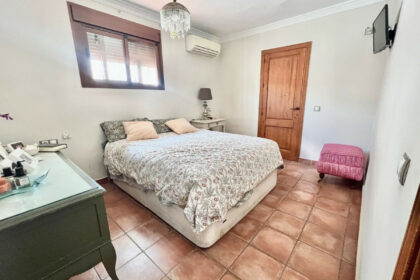 bb8f6e5e5244b712b538aba86eb2d25c - 10