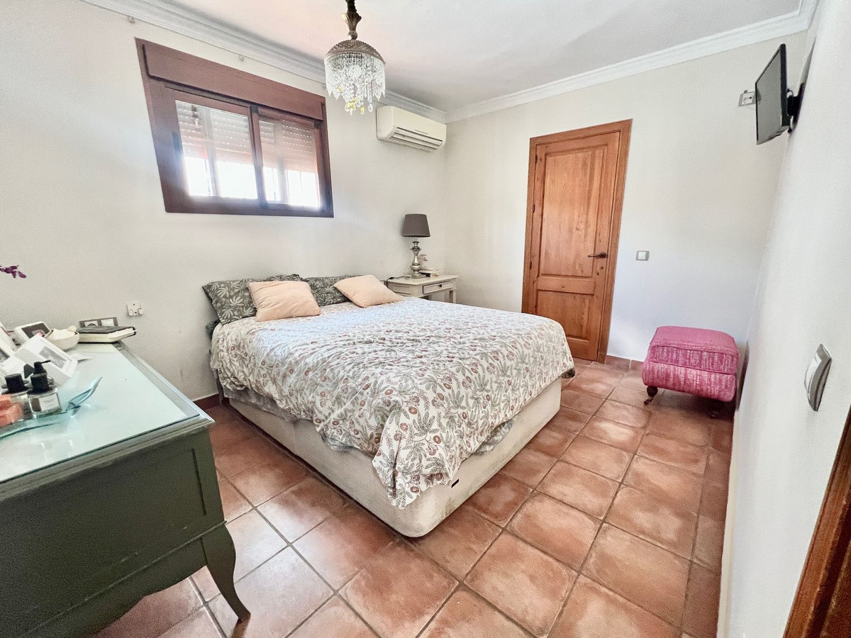 bb8f6e5e5244b712b538aba86eb2d25c - 10