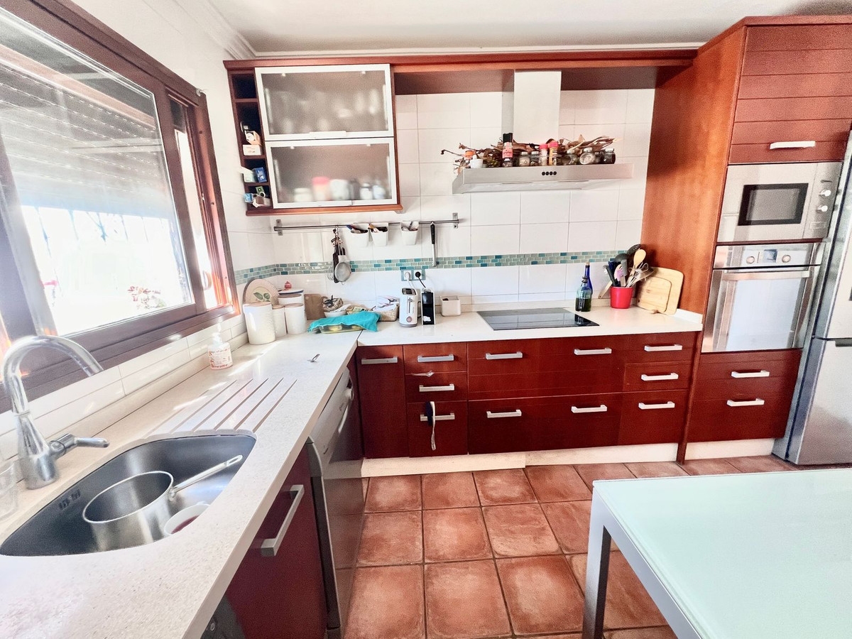 bb8f6e5e5244b712b538aba86eb2d25c - 8